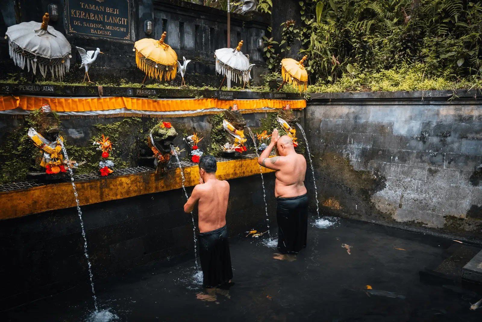 Melukat at the Holy Pond